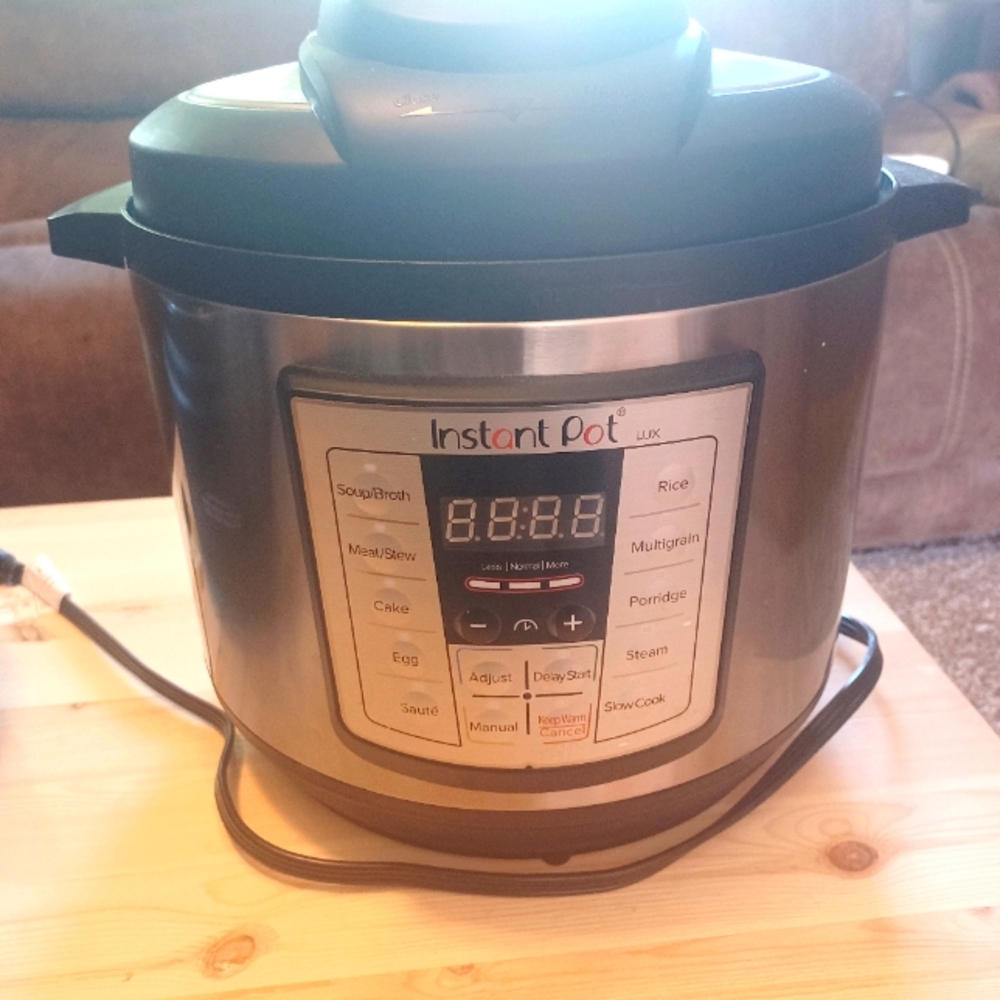 Instapot 9-1 pressure cooker 8 quart